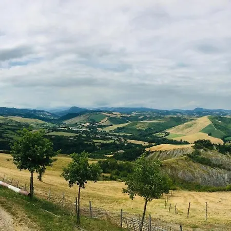 Alloggio per agriturismo La Palazzina Di Ciagnano *